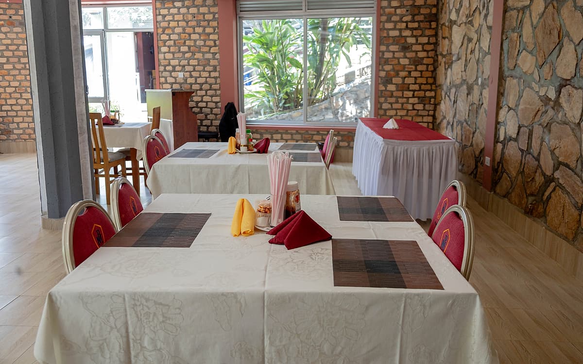 The dining room and its stone walls
