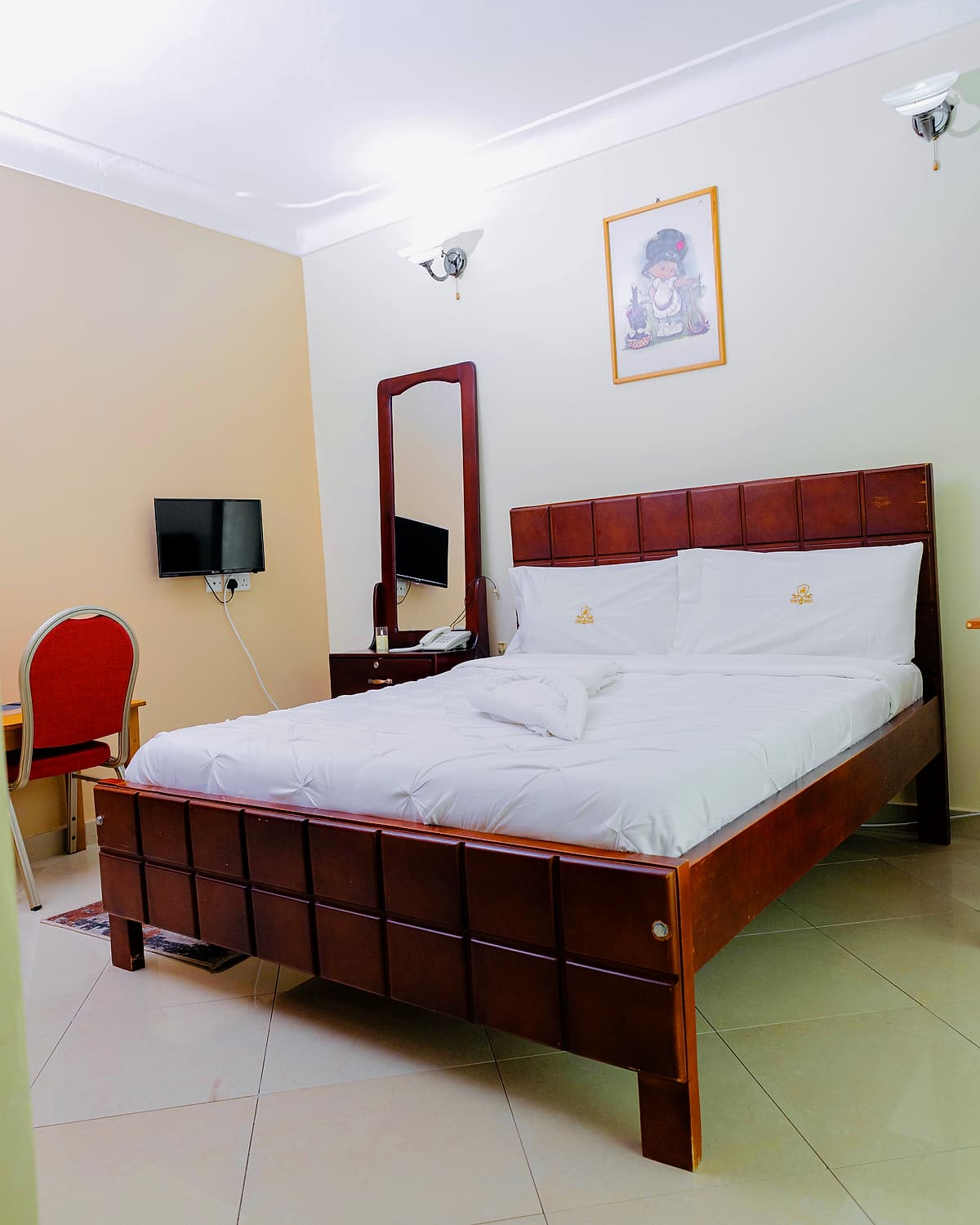 The single standard room at Hotel Premier, Bushenyi